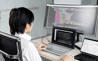 琼中 ,php声明和调用变量的符号是什么？